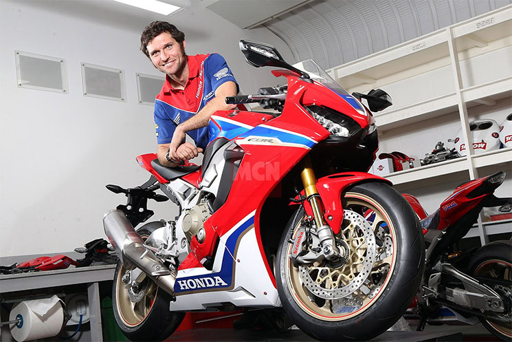 guy-martin-2017-cbr-1000rr.jpg