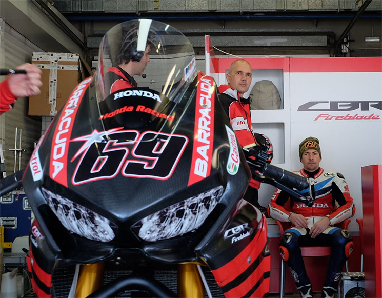 /hayden-fireblade-sp2-2017-4.jpg