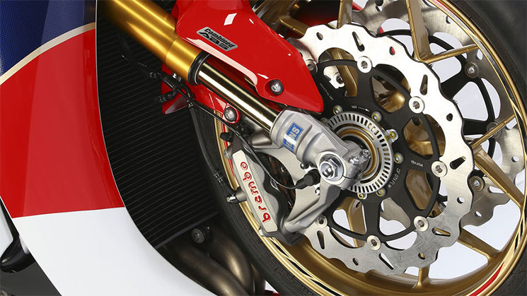 /honda-cbr1000rr-fireblade-sp-tt-edition-7.jpg