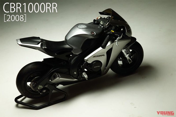 honda-cbr1000rr-minibike-arcilla.jpg
