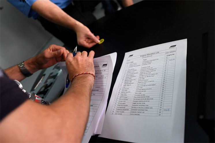 honda-motores-moto2-3.jpg