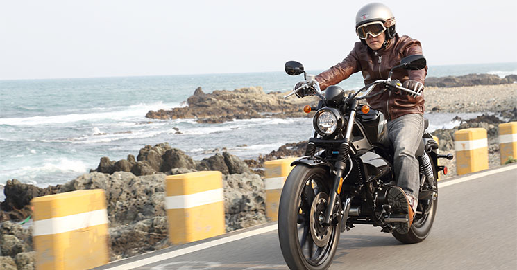 hyosung-Aquila-DR250.jpg