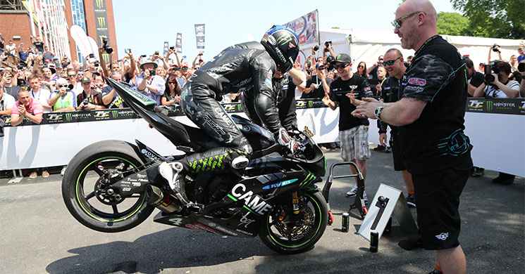 /ian-hutchinson-tt-2016-ssp.jpg