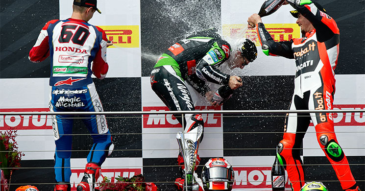 jonathan-rea-sbk-podio.jpg