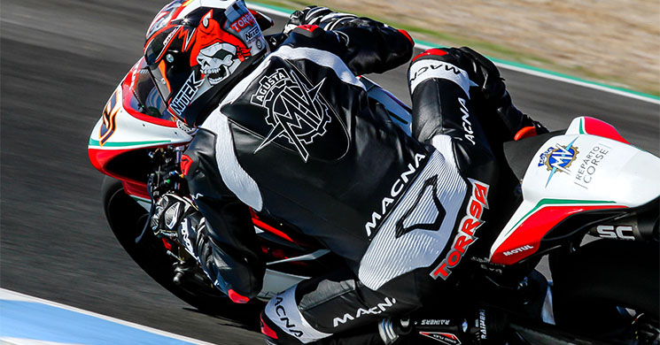 /jorditorres-mvagusta-sbk.jpg