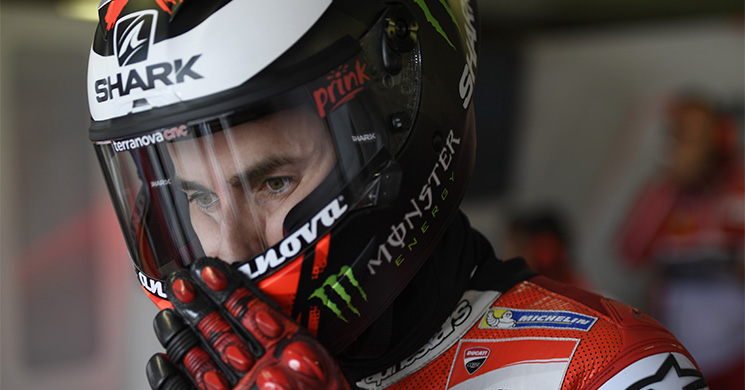 /jorge-lorenzo-ducati-shark.jpg