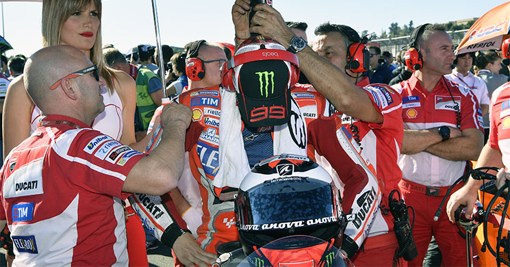 jorge-lorenzo-ducati-valencia.jpg