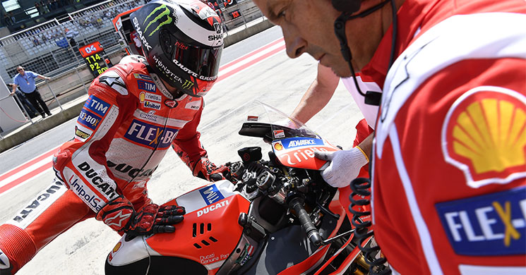 s/jorge-lorenzo-motogp.jpg