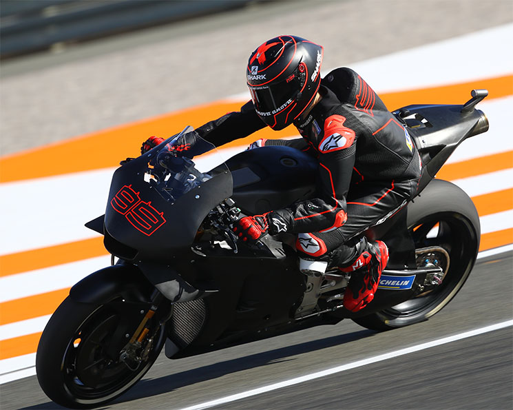 /jorgelorenzomotogp-honda-test.jpg