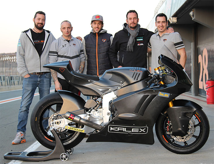 kalex-moto2-triumph-2019.jpg