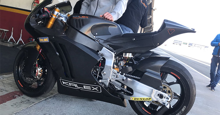 kalex-moto2-triumph.jpg