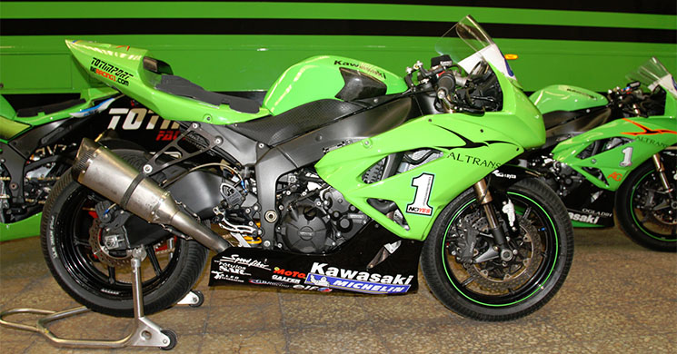 kawasaki-ninja-elena-rosell.jpg
