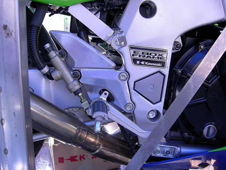 /kawasaki-zx750-1990-6.jpg