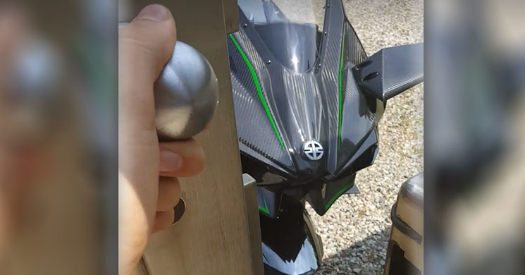 kawasakih2.jpg
