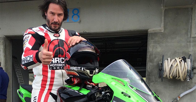 keanu-reeves-kawasaki-ninja.jpg