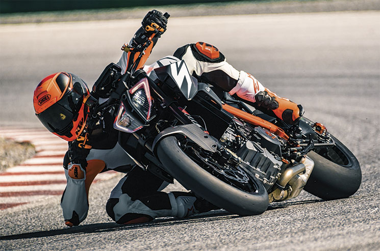 ktm-1290-superduke-R-2019(1).jpg