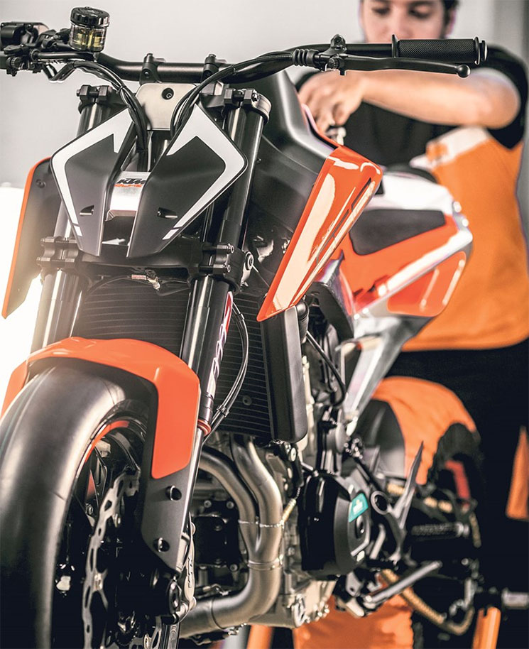 /ktm-790-duke-2017-3.jpg
