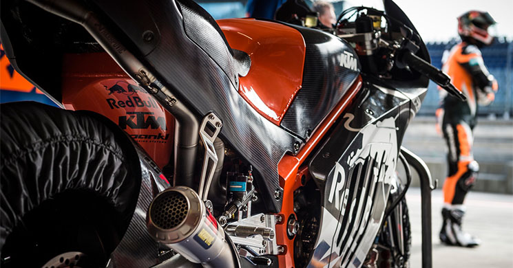 ktm-RC16-2016.jpg