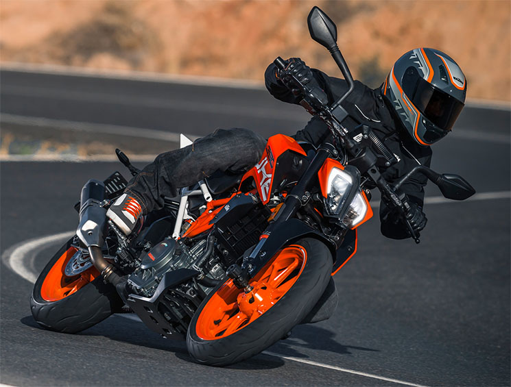 /ktm-duke-390-2017-2.jpg