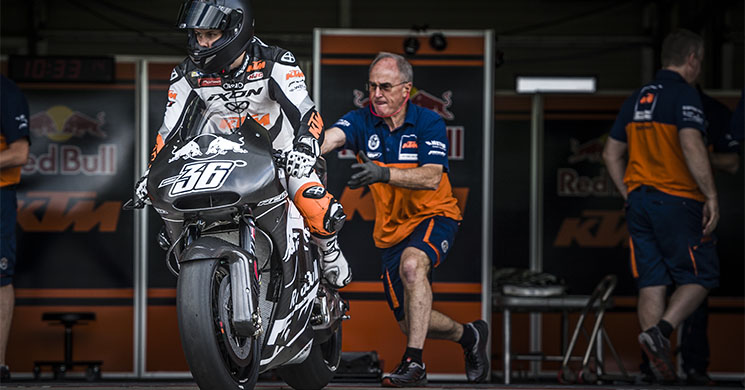 ktm-rc16-brno.jpg