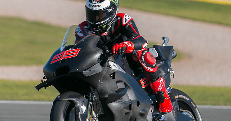 lorenzo-ducati-desmosedici-gp16.jpg