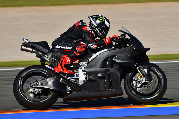 lorenzo-ducati-gp17.jpg