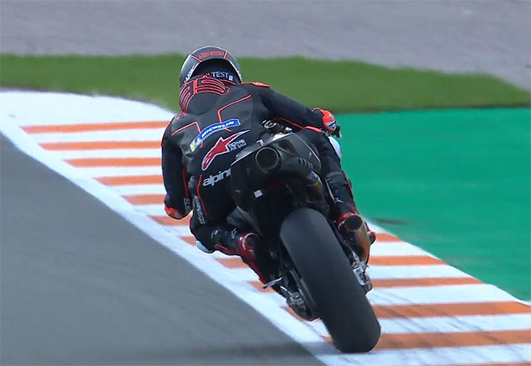 /lorenzo-honda-rc213v-5.jpg