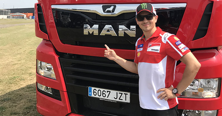 /lorenzo-jorge-camion-man.jpg