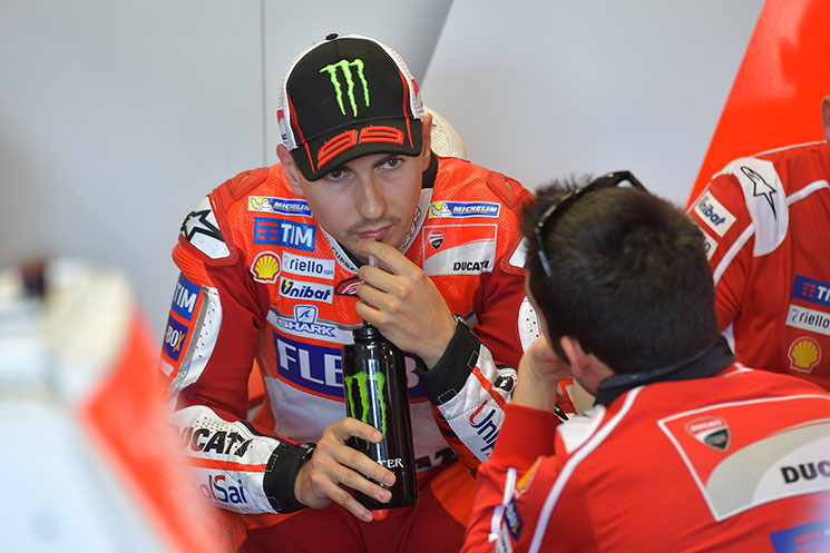 /lorenzo-motogp-ducati-3.jpg