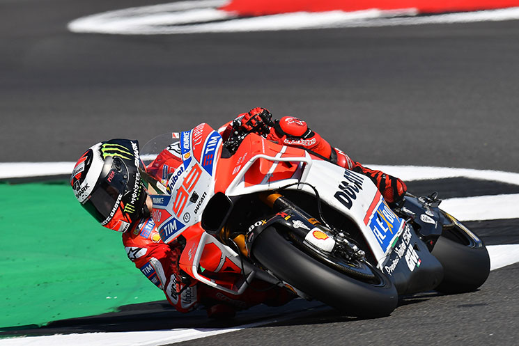 /lorenzo-silverstone.jpg