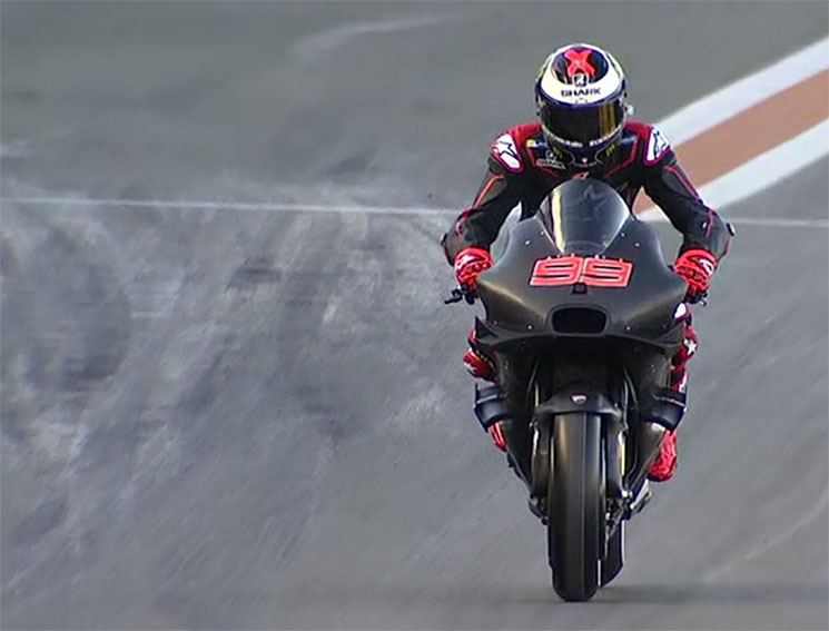 /lorenzo-valenciatest-3.jpg