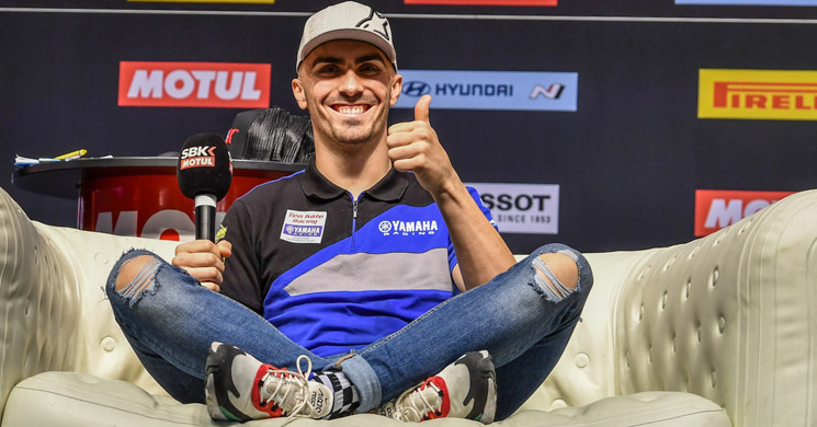 loris-baz--pagina-facebook-2.jpg