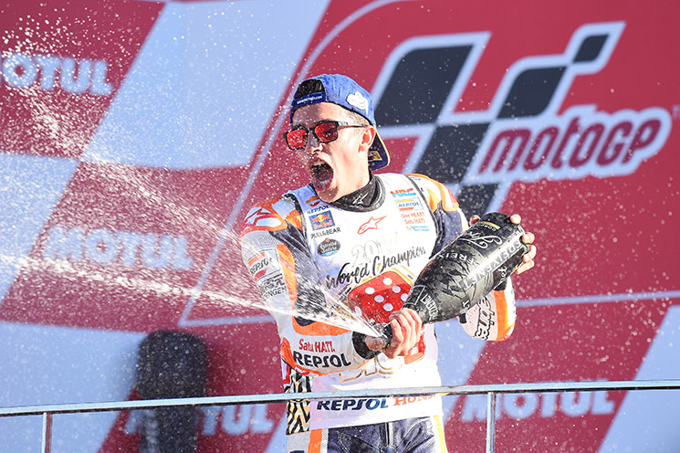marc-marquez-dado-valencia-2017-353.jpg