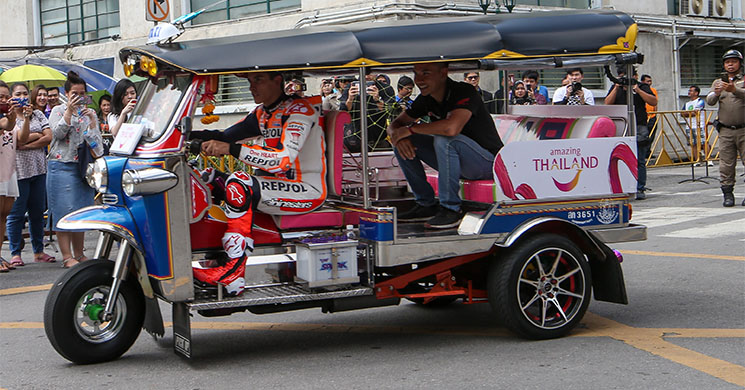 marc marquez tuk-tuk