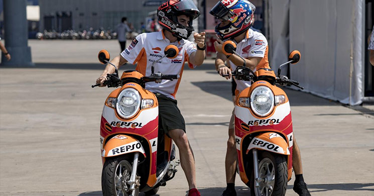 /marcmarquez-dani-pedrosa.jpg