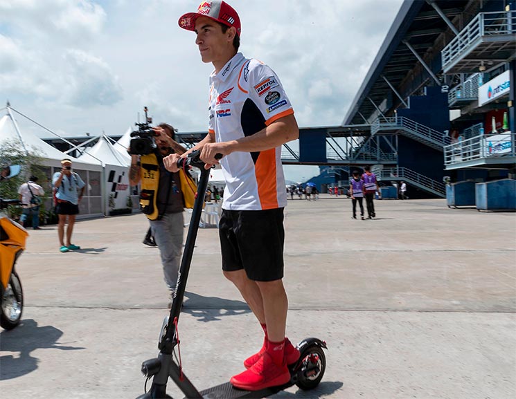 /marcmarquez-patinete.jpg