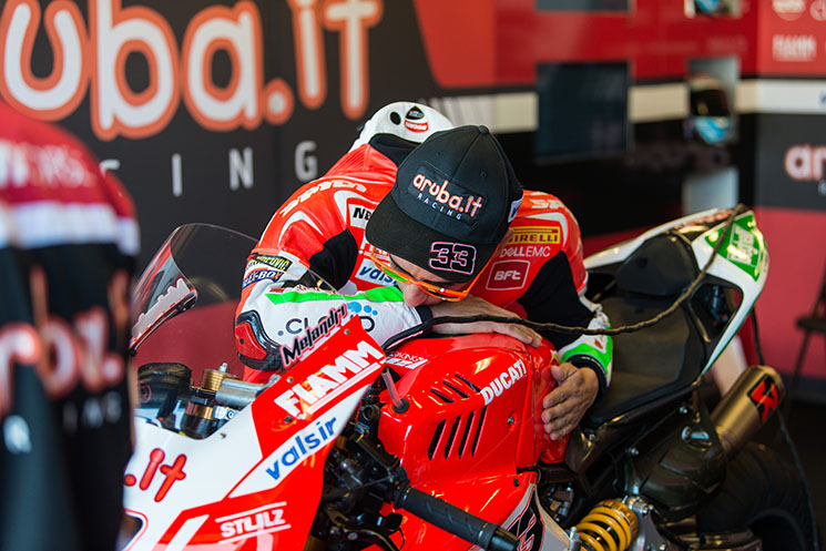marco-melandri-2017-sbk-2.jpg