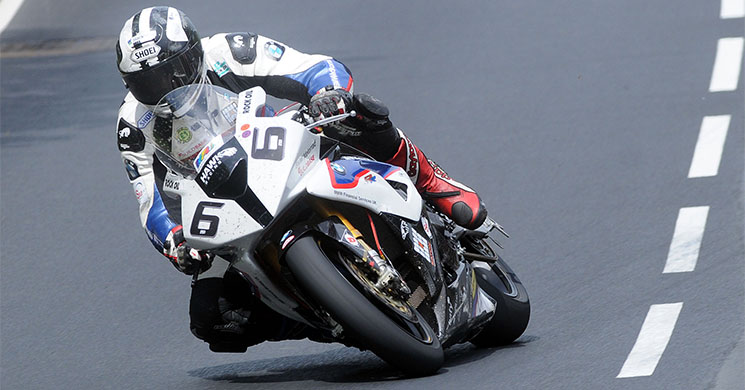 michael-dunlop-2015-bmw.jpg