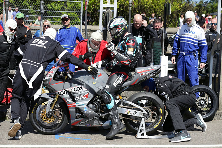 michael-dunlop-pitstop.jpg