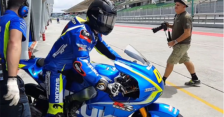 michael-dunlop-suzuki-motogp-335-c.jpg