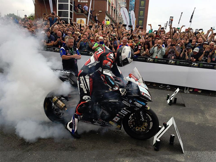 michael-dunlop-tt-2016-2.jpg