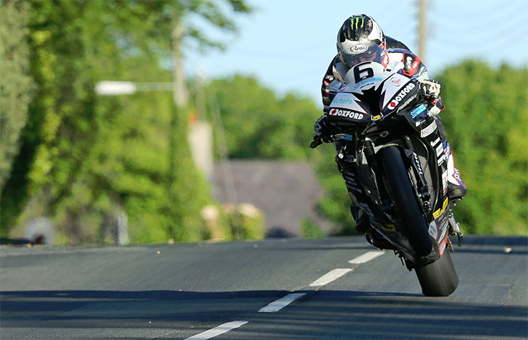 /michael-dunlop-tt2016-2.jpg