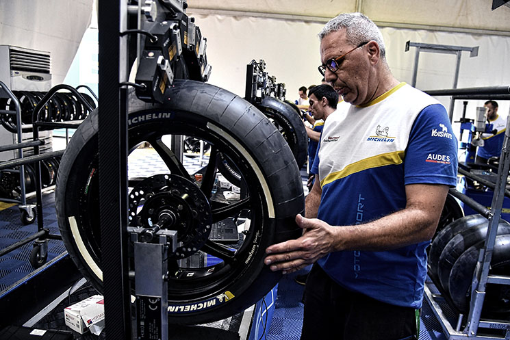 michelin-motogp-neumatico-2(1).jpg