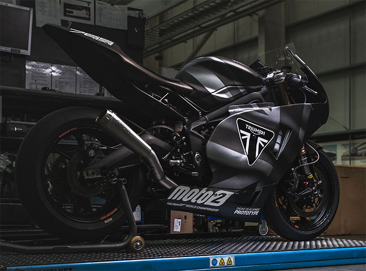 moto2-triumph-union-jack