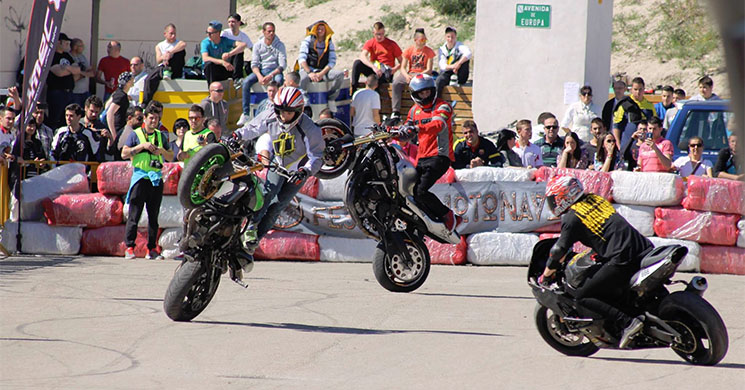 motonavo-festival-stunt.jpg