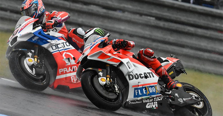 petrucci-lorenzo-motogp-2018.jpg