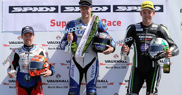 podio-superstock-ne200.jpg