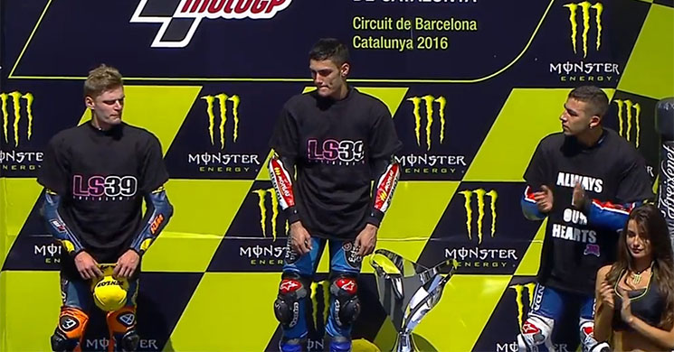 podiomoto3.jpg