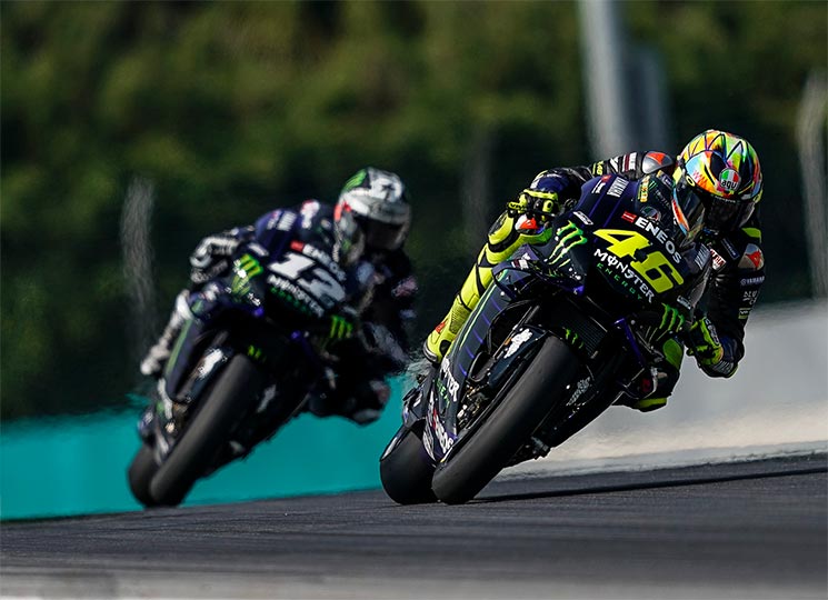 rossi-maverick-vinales-sepang.jpg