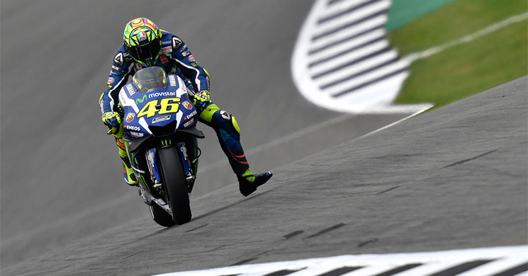 rossi-yamaha-silverstone-2.jpg